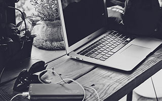 杏彩体育网页版-拜仁慕尼黑开门红 压力下领跑 德甲积分榜，拜仁慕尼黑二队德乙