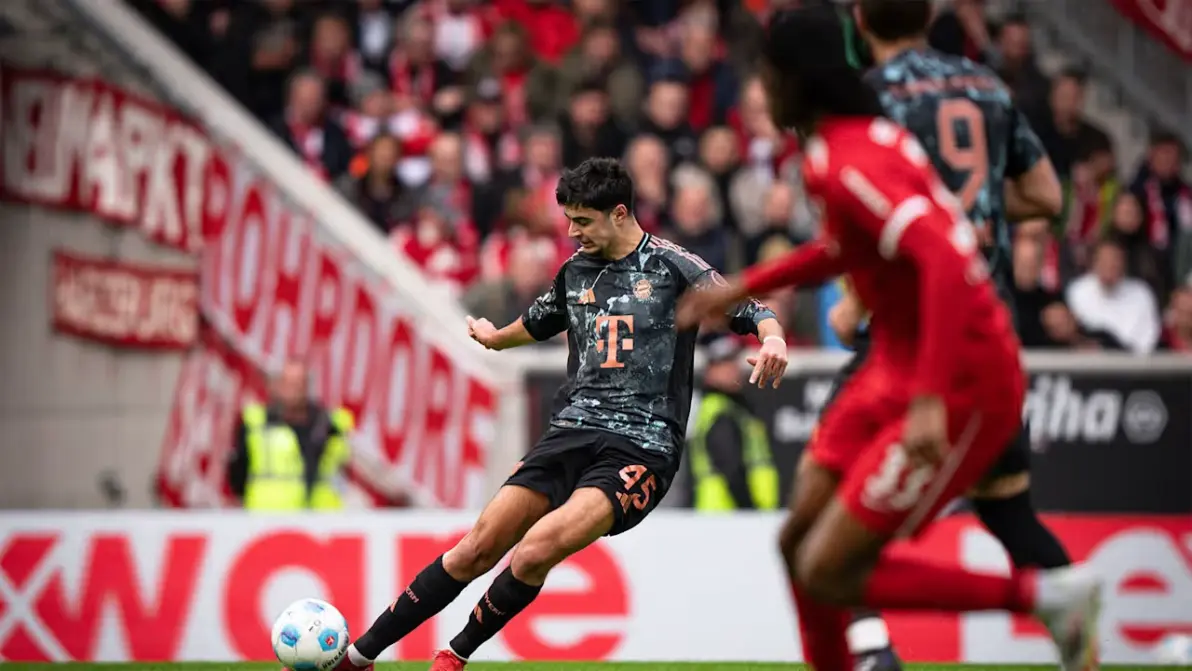 弗莱堡欲击败汉堡,争取德甲联赛晋级 弗莱堡欲击败汉堡,争取德甲联赛晋级