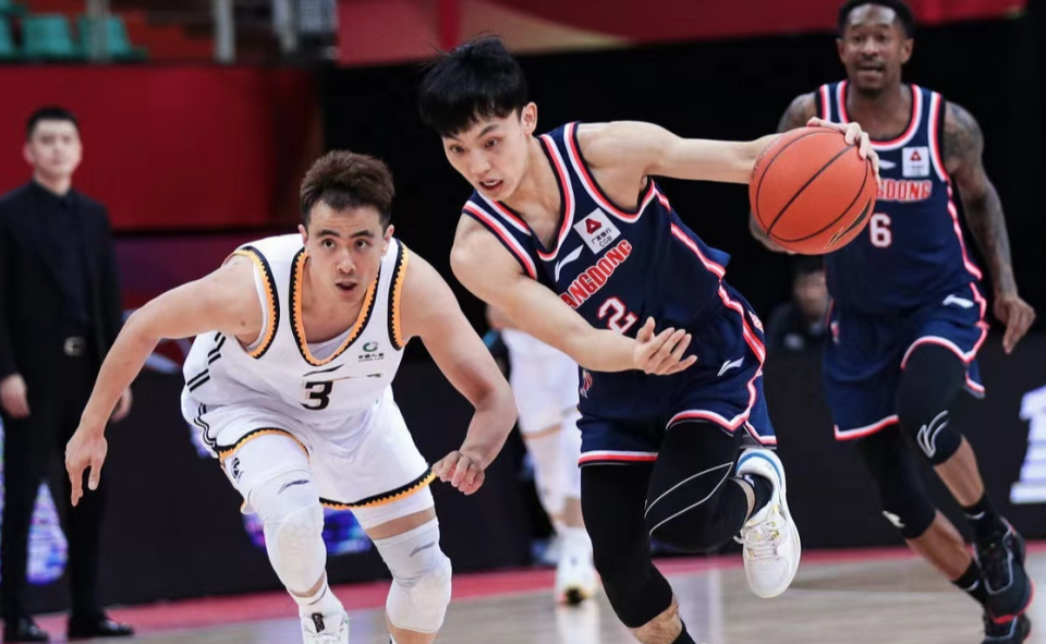 欧洲篮球冠军联赛季后赛争夺火热,各队实力对比的简单介绍 欧洲篮球冠军联赛季后赛争夺火热,各队实力对比的简单介绍