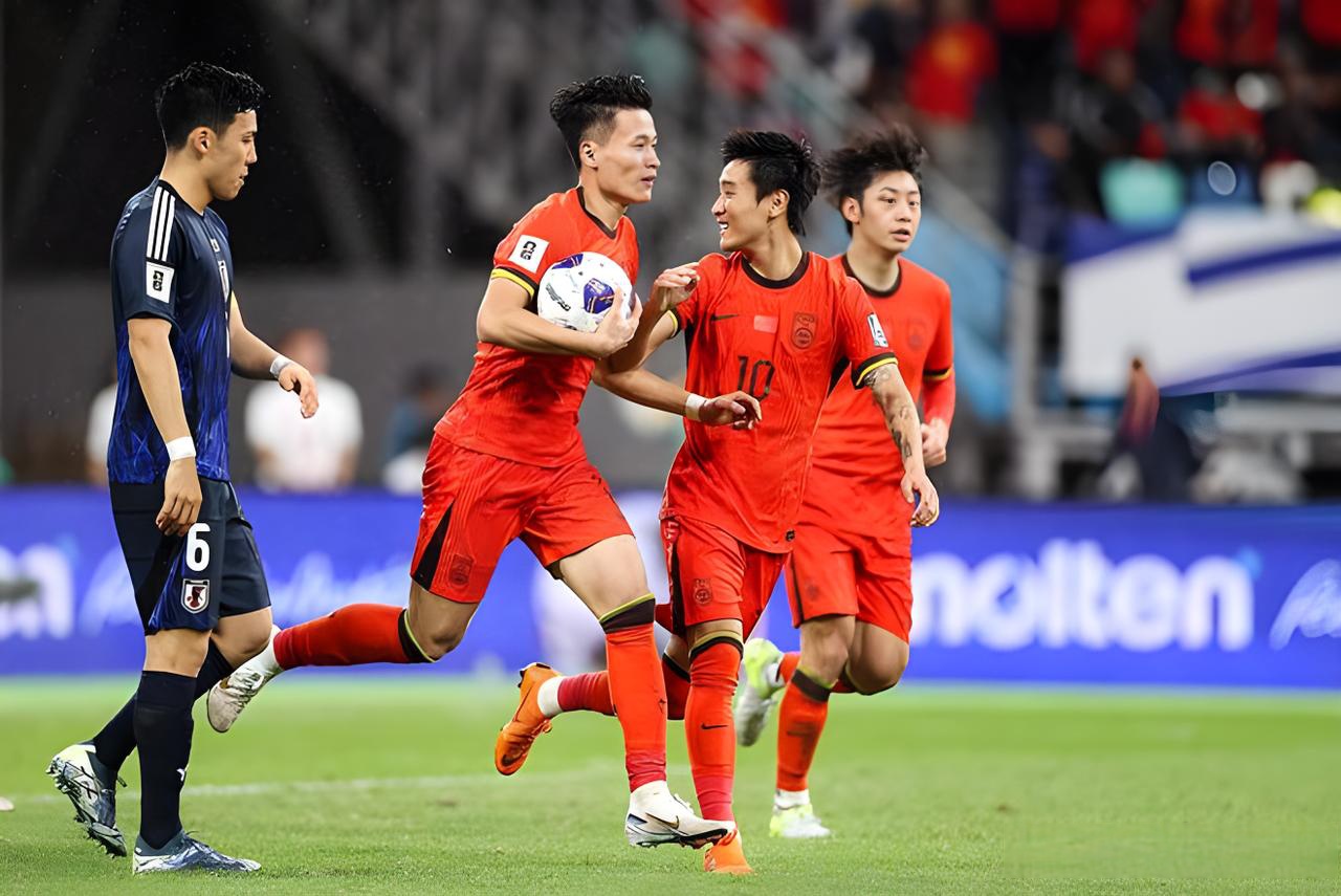 杏彩体育官网入口-包含对手揭门！强队遭遇不敌，球队士气大振的词条