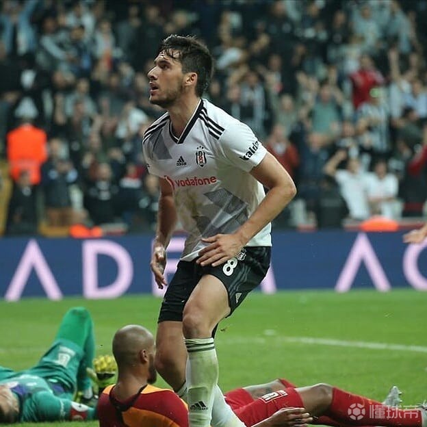 杏彩体育直播-包含贝西克塔斯迎战马德里竞技，强强对话的词条