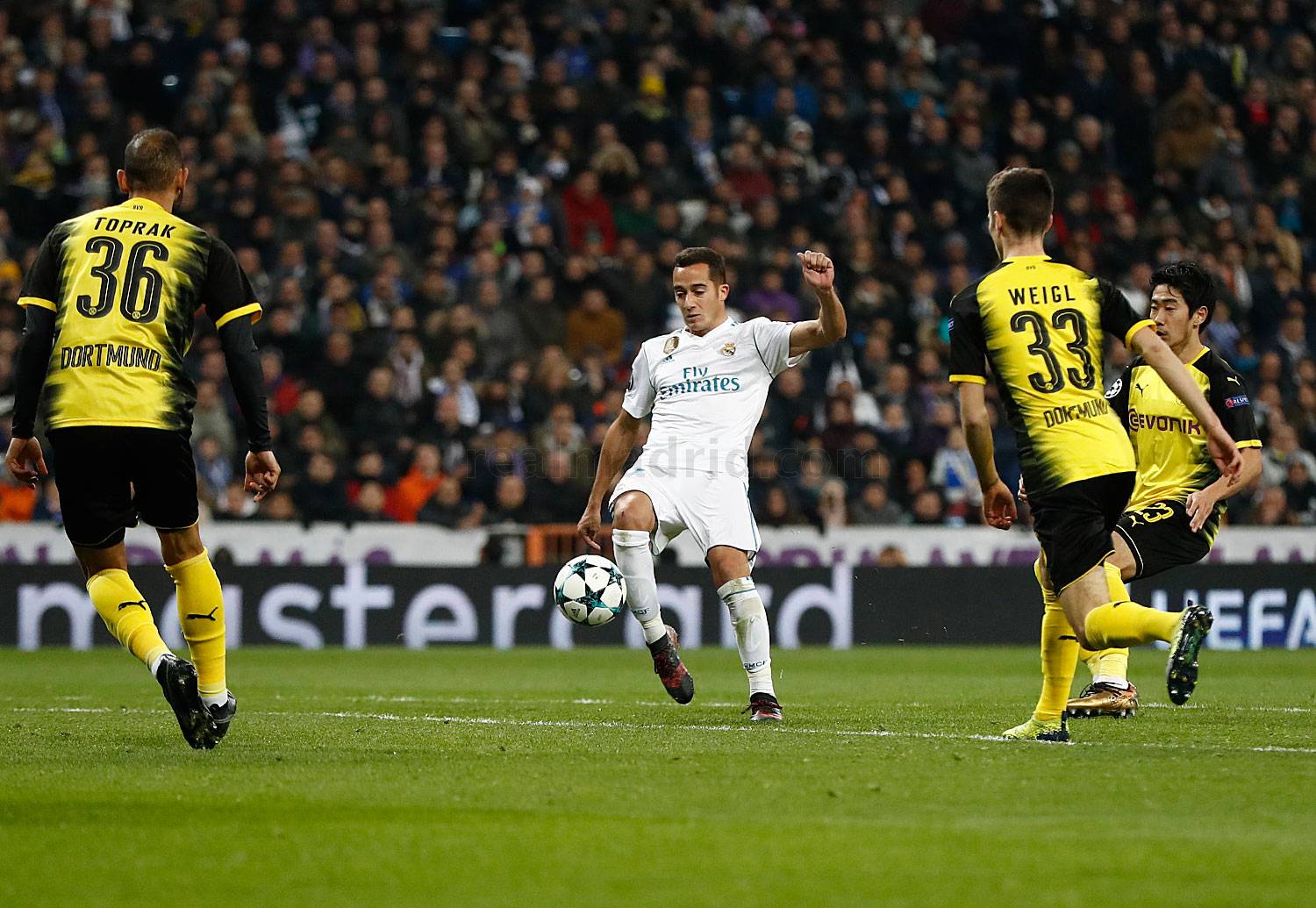 包含贝西克塔斯迎战马德里竞技，强强对话的词条