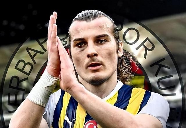 杏彩体育中国官网-罗马球员训练态度端正，力求全力以赴