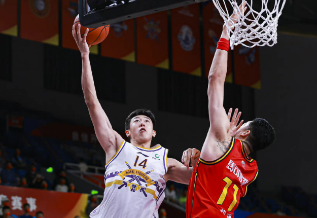 伊朗冠军队在国际巅峰赛事中力压群雄的简单介绍 伊朗冠军队在国际巅峰赛事中力压群雄的简单介绍