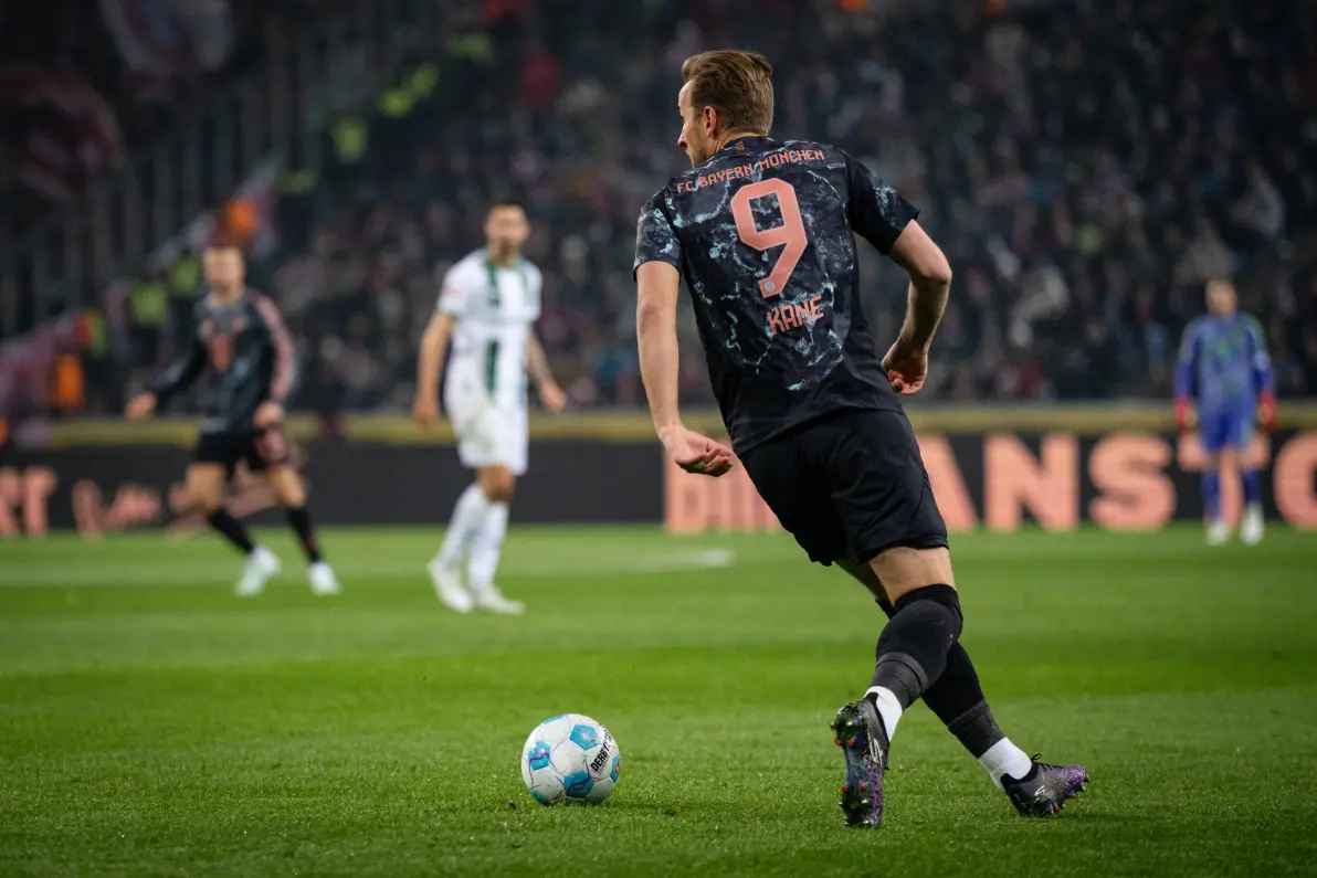 杏彩体育亚洲官网-门兴格拉德巴赫立于对手获得胜利的简单介绍