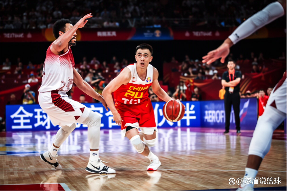 关于韩国男篮在与菲律宾队的比赛中努力拼搏的信息