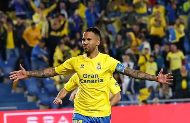 关于格拉纳达取得重要胜利,球队积分上升的信息 关于格拉纳达取得重要胜利,球队积分上升的信息