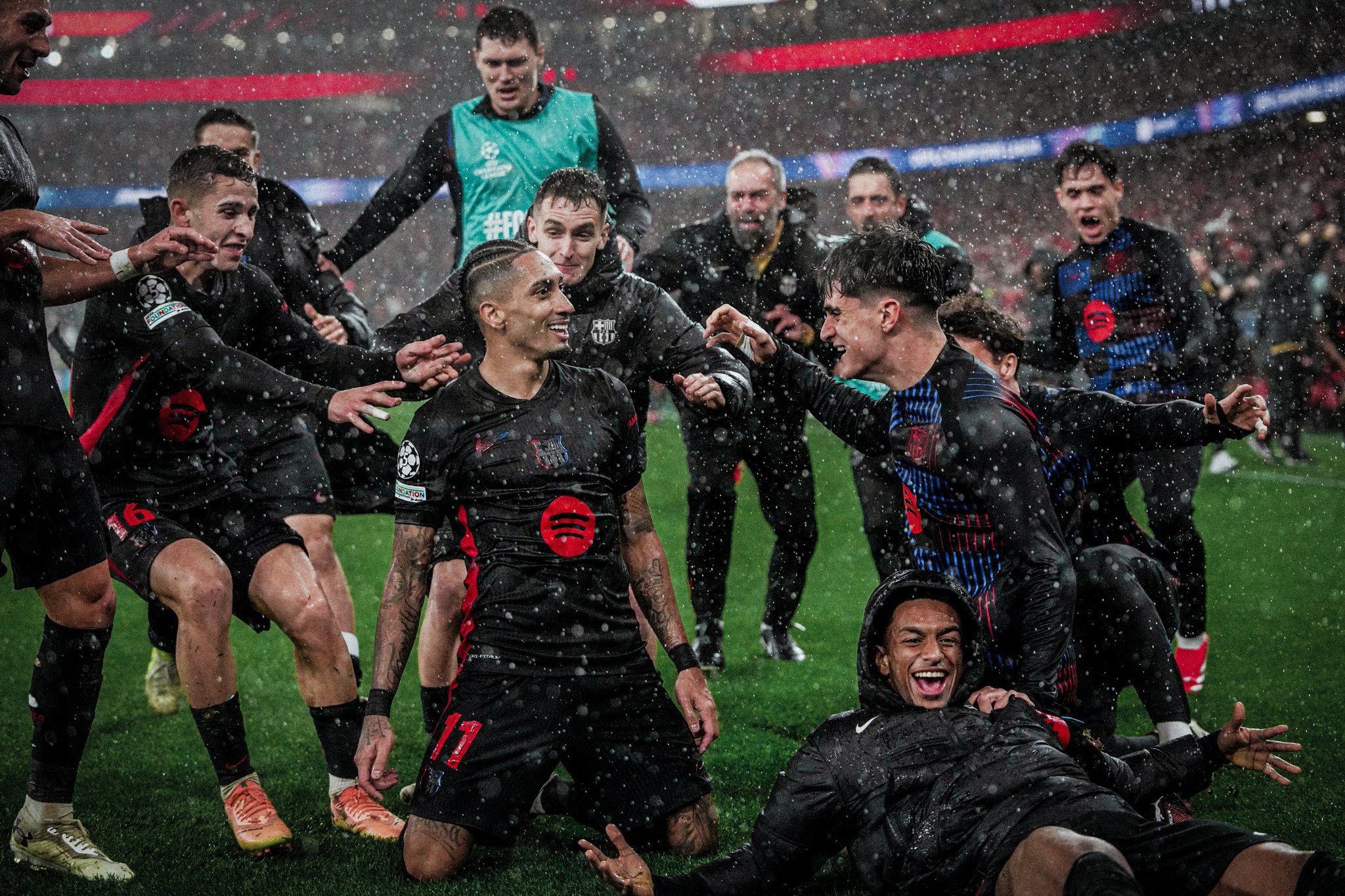 关于本菲卡客场危机重重,惨败于曼联的信息 关于本菲卡客场危机重重,惨败于曼联的信息