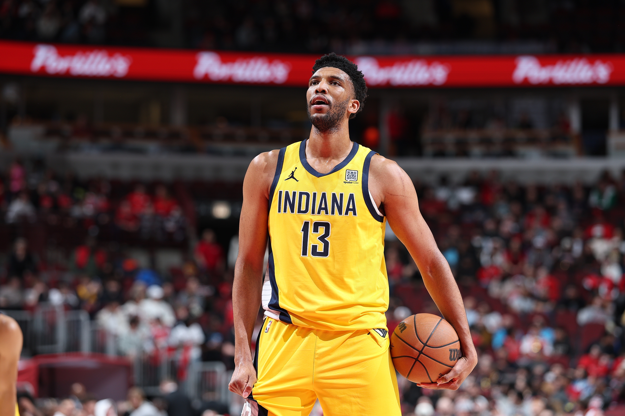 太阳战胜步行者升至西部第二