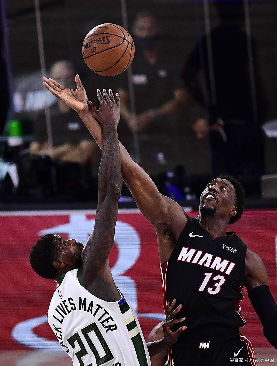 雄鹿大胜开拓者,字母哥35分 雄鹿大胜开拓者,字母哥35分